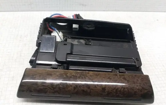 Audi A6 S6 C5 4B Car ashtray 4B0857951