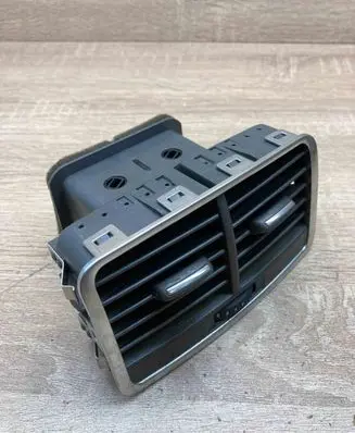 Audi A6 S6 C6 4F Rear air vent grill 4F0819203B