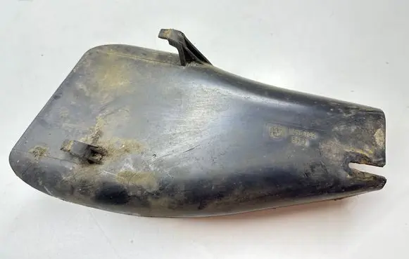 BMW 5 E28 Brake cooling air channel/duct 1915302