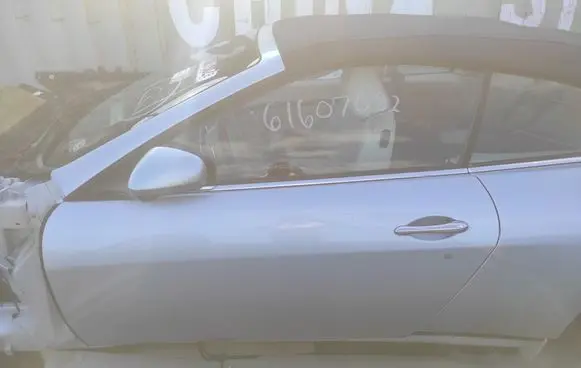 Maserati GranCabrio M145 Front door