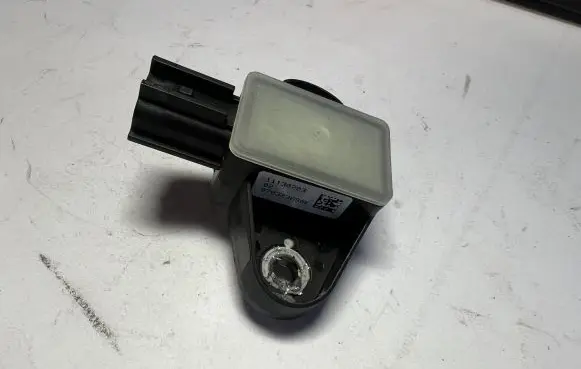Volkswagen Tiguan Airbag deployment crash/impact sensor 5N0959354D 11130203 070323698K