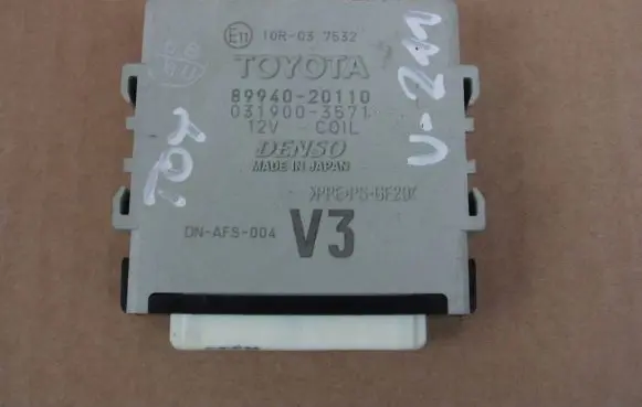 Toyota Avensis T270 Other control units/modules 8994020110