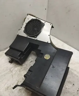 Audi A4 S4 B5 8D Subwoofer speaker 2752555955
