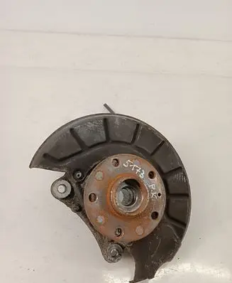 Seat Alhambra (Mk2) Front wheel hub NOCODE