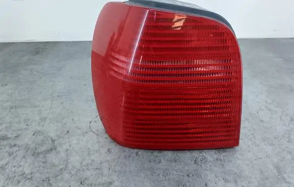 Volkswagen Polo III 6N 6N2 6NF Rear/tail lights 6N0945095H
