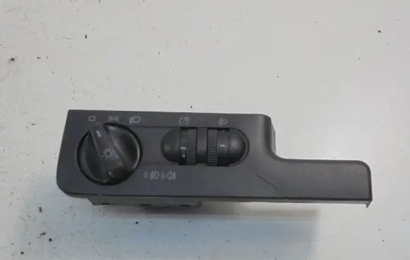 Volkswagen PASSAT B4 Light switch 3A1941531F