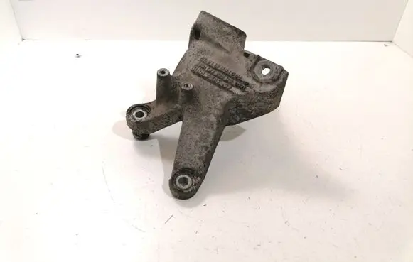 Audi A8 S8 D3 4E Engine mounting bracket 4E0199308BB