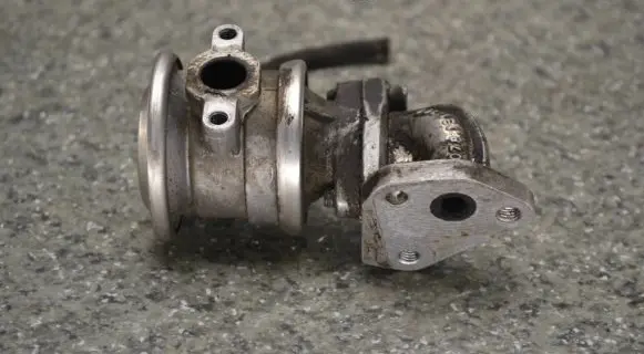 Audi A6 S6 C5 4B EGR valve 078131107