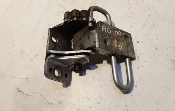 Front door lower hinge