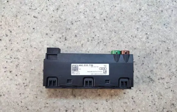 Audi A6 S6 C8 4K USB socket connector 4N103573626 4N1035736