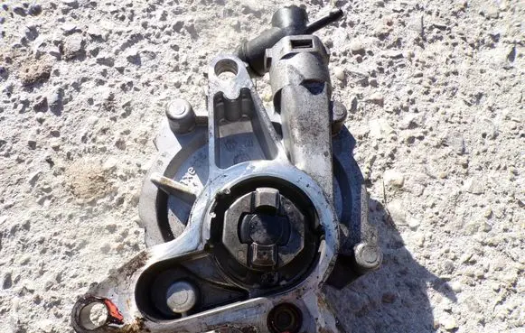 Renault Trafic III (X82) Vacuum pump 146503760R