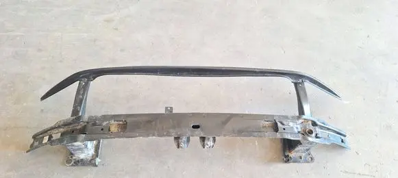 Volkswagen Touran III Front bumper cross member 5TA807611 0418