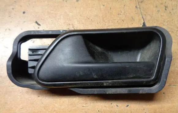 Volkswagen Caddy Front door interior handle 1T2837197A
