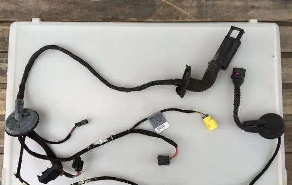 Audi A4 S4 B8 8K Front door wiring loom 8K0971030