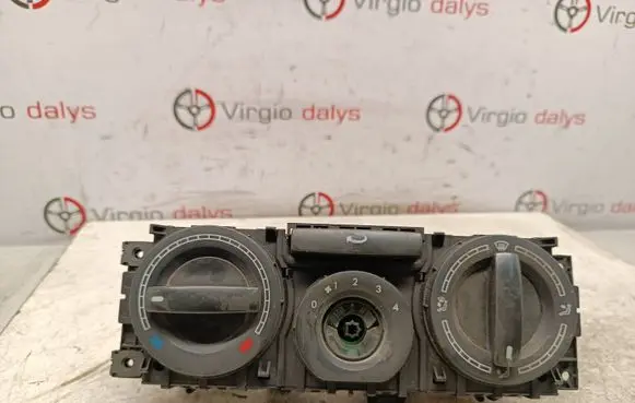 Volkswagen Transporter - Caravelle T5 Climate control unit 7H0819045A 000060 981726Z