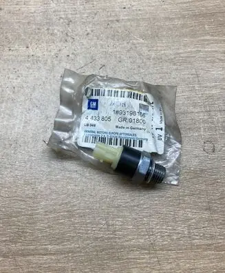 Opel Vivaro Oil pressure sensor 93198166
