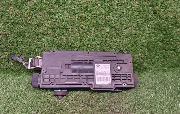 Land Rover Range Rover Sport L320 Hand brake control module SNF500026 10220101044