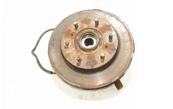 Mitsubishi L200 Front wheel hub