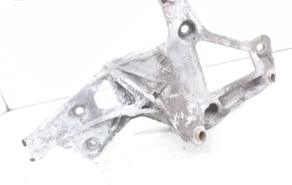 BMW 3 F30 F35 F31 A/C compressor mount bracket 7603346 64557603346