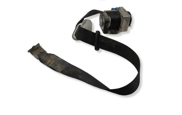 Volkswagen Golf IV Front seatbelt 040180