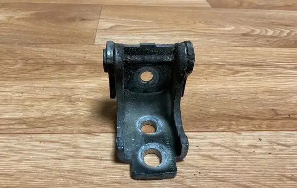 Renault Megane III Front door lower hinge 804200003R