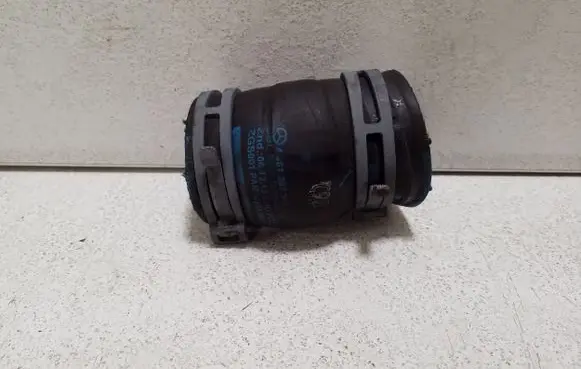 Mercedes-Benz CLS C218 X218 Engine coolant pipe/hose A6512033082