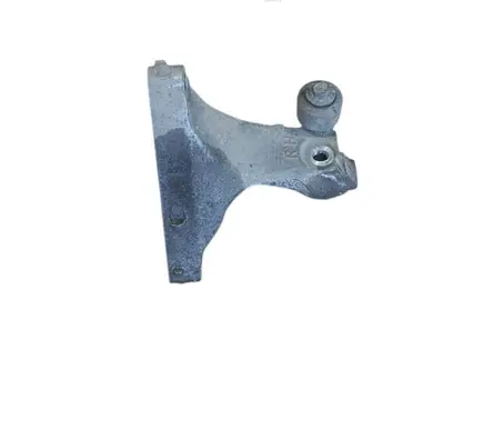 Subaru Outback (BS) Engine mounting bracket
