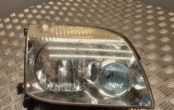 Nissan X-Trail T30 Headlight/headlamp SAE15Y202