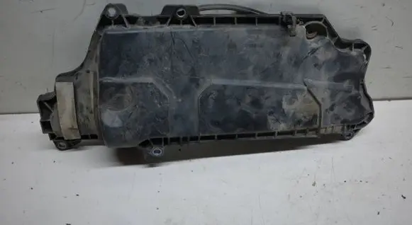 Engine cover (trim)