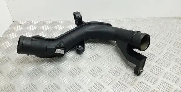 Audi A3 S3 A3 Sportback 8P Intercooler hose/pipe 5N0145770A 0281002401
