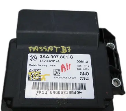 Volkswagen PASSAT B7 Trunk lid opening control unit 3AA907801G