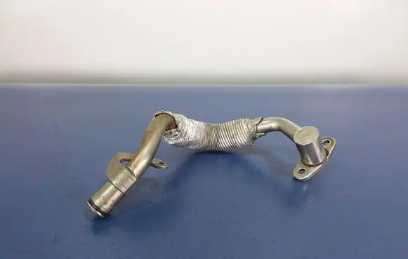 BMW M4 F82 F83 Turbo turbocharger oiling pipe/hose