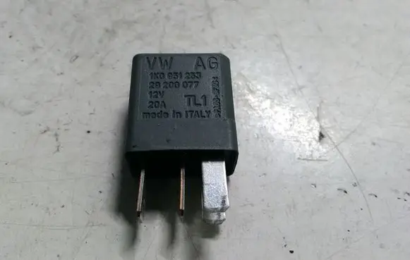 Volkswagen Golf VI Other relay 1K0951253