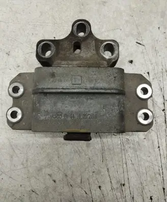 Audi A3 S3 8P Engine mount bracket