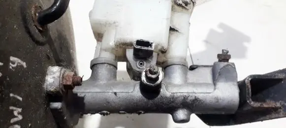 Nissan Primera Master brake cylinder