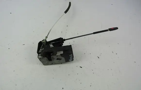 Opel Zafira A Front door lock