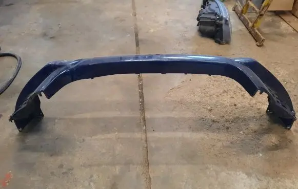 Peugeot 5008 Front bumper lip 9687444877