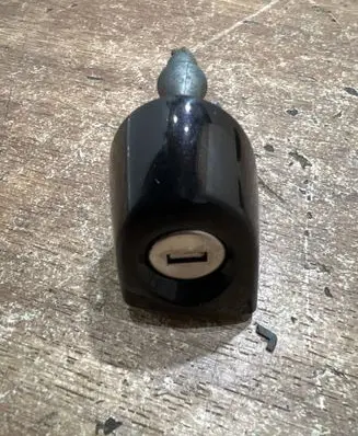 BMW 3 E90 E91 Front door lock (next to the handle)