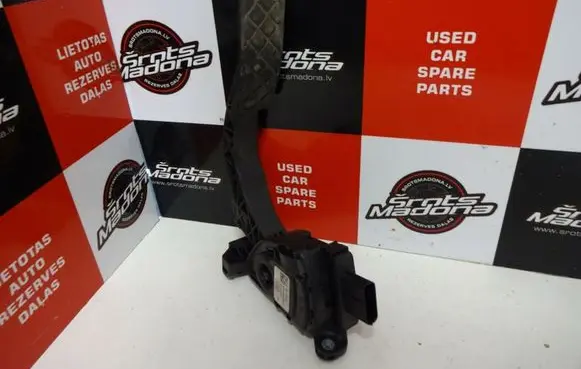 Audi A6 S6 C6 4F Accelerator throttle pedal 8K1723523