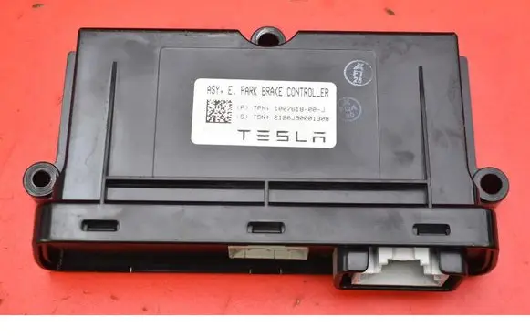 Tesla Model S Engine control unit/module ECU 1007618-00-J