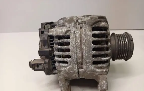 Audi A3 S3 8L Generator/alternator 038903023L