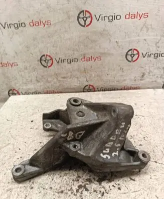 Subaru Impreza III Engine mounting bracket