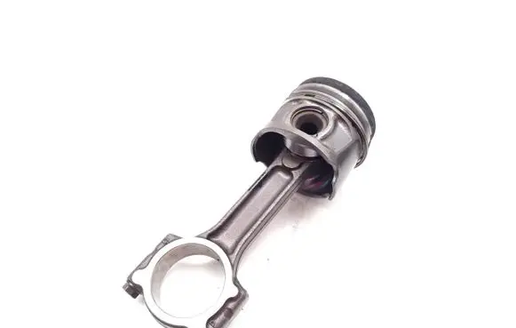 Nissan Juke I F15 Piston with connecting rod K9K636