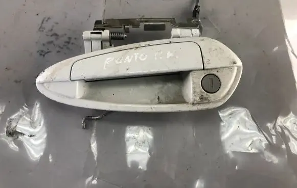 Fiat Punto Evo Front door exterior handle