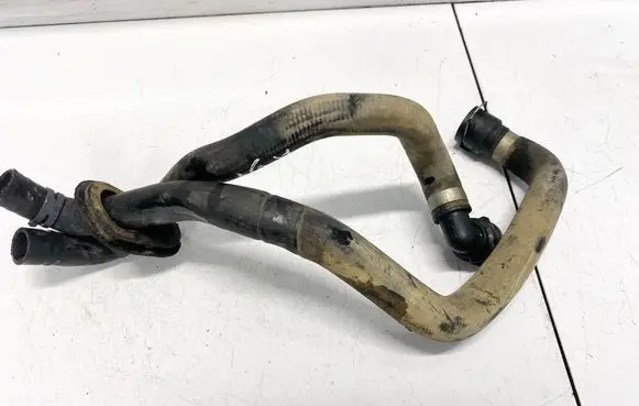 Audi A4 S4 B5 8D Engine coolant pipe/hose