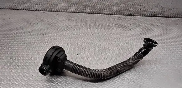 Volkswagen Polo V 6R Breather/breather pipe/hose 03E103765C