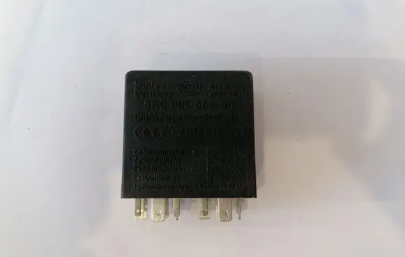 Audi A4 S4 B5 8D Other relay 4B0919471 5KG00656804