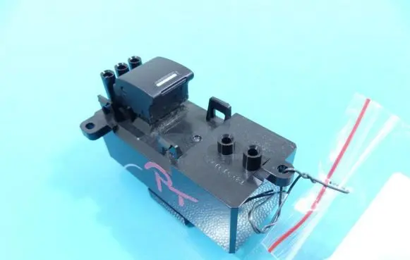 Honda HR-V Electric window control switch 35770-T7S-G01 IMPRK1265769