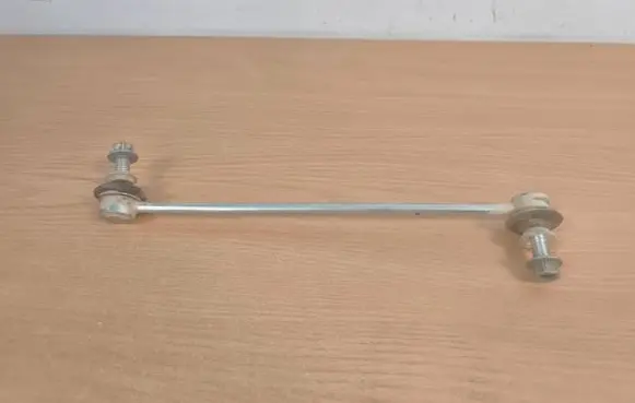 Toyota Corolla Cross Front anti-roll bar/stabilizer link 