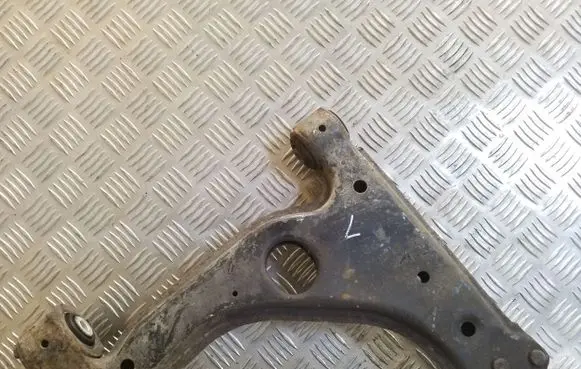 Opel Astra G Front lower control arm/wishbone 